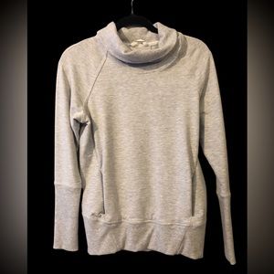 Lululemon Cowl Neck Women’s Sweatshirt. Pullover.
